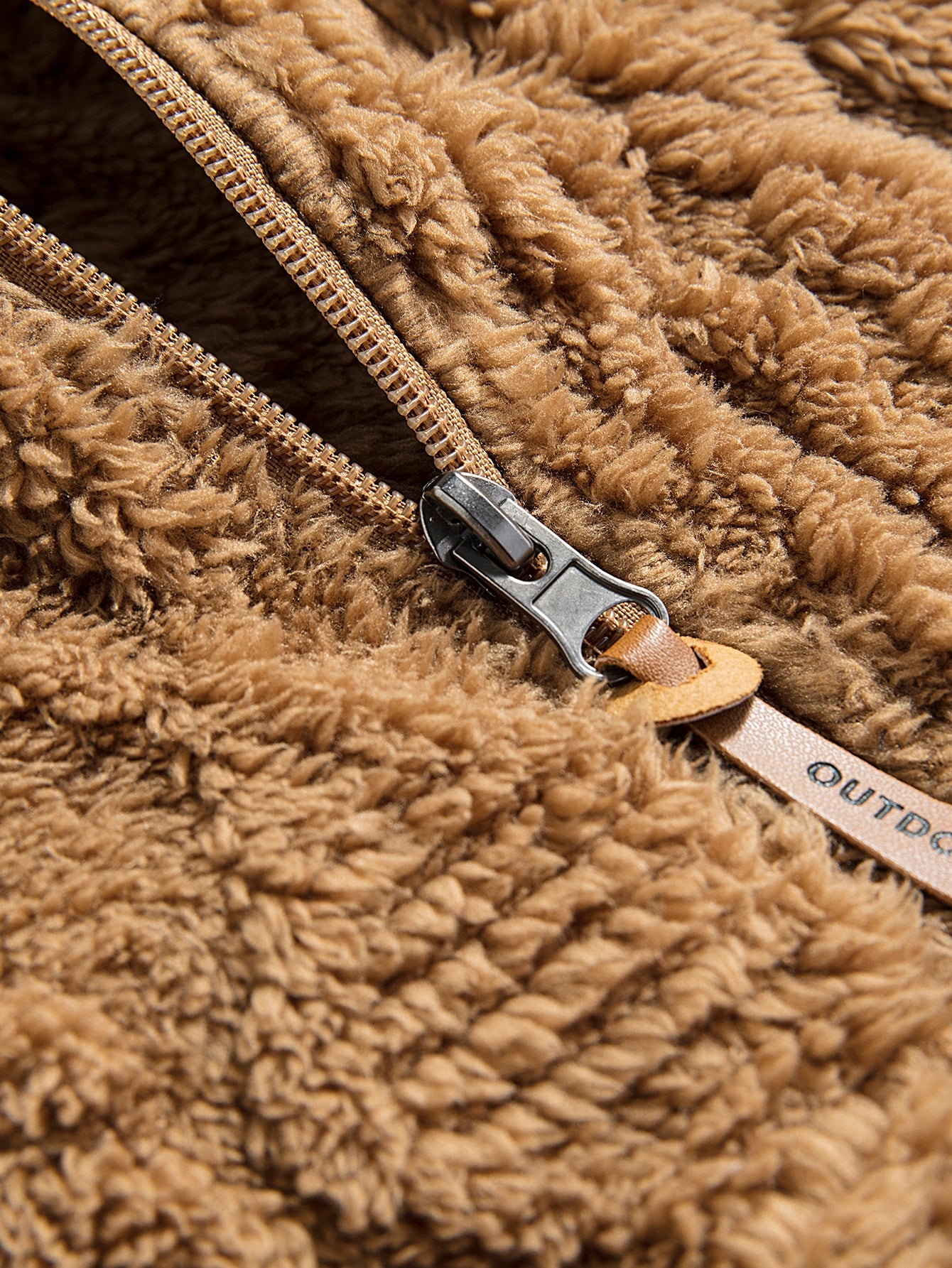 هودي تيدي مزخرف هندسي
