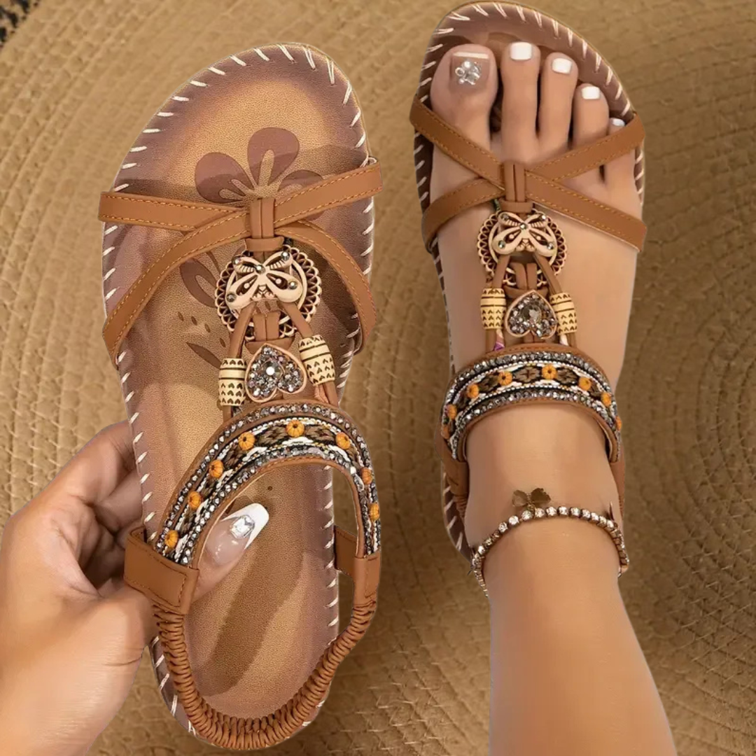 نادا – صنادل طبية بأسلوب إيبيزا