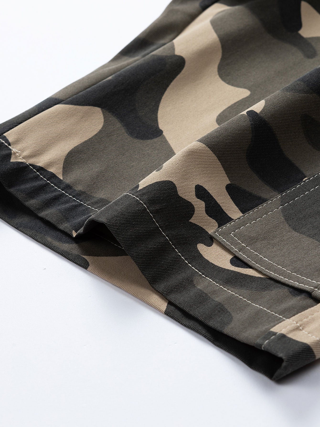 Camouflage Drawstring Cargo Shorts